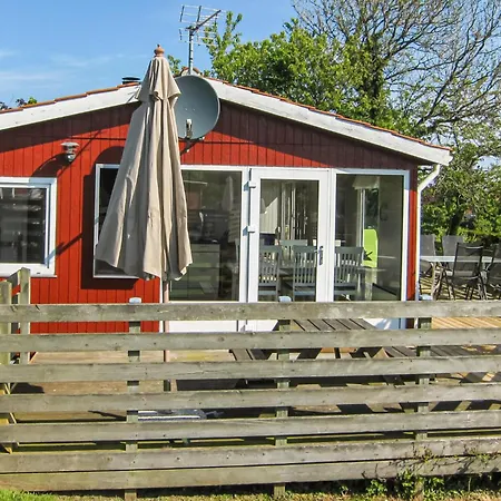 Holiday home Hus 24 *
